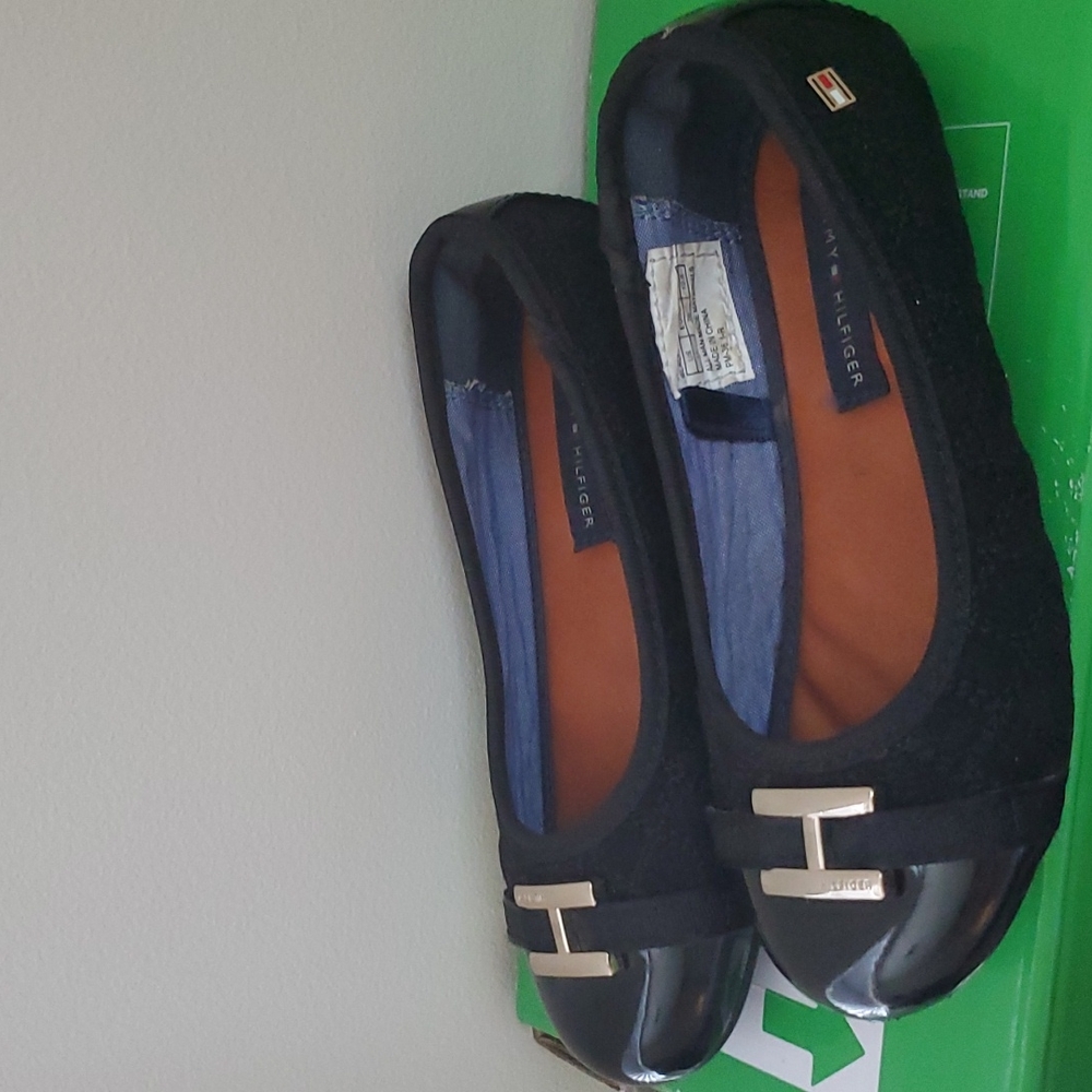 Tommy Hilfiger Lil girl size 11 Kayla black dress shoe